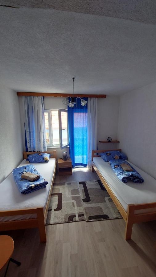 Apartman Mely Kulen Vakuf Exterior photo